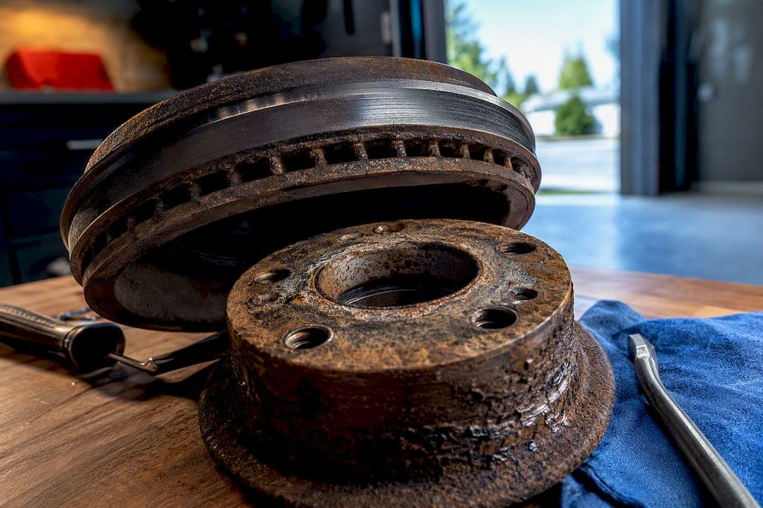 15–30 Minute Soak Frees Stuck Rotors Safely for Canadian DIYers